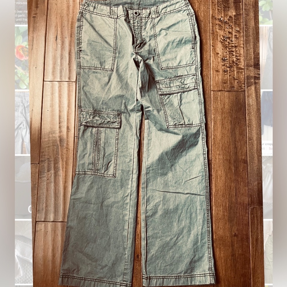 FREE PEOPLE Kakhi green cargo pants -Size 6 NWOT! - Picture 3 of 12